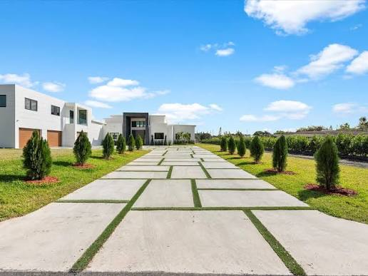 SW 52nd Court property